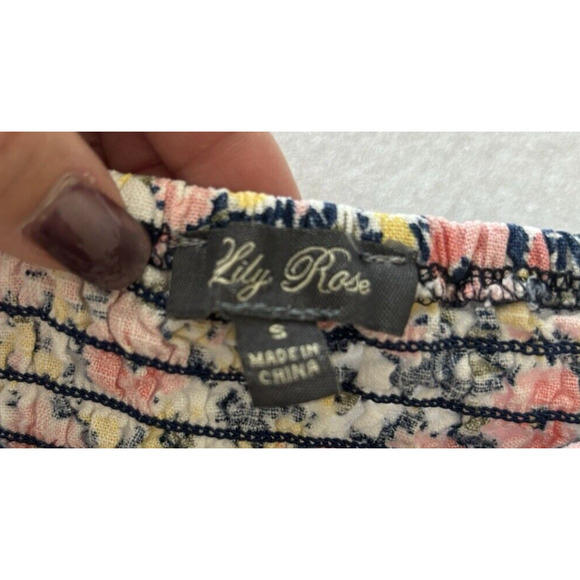Lily Rose Romper Puff Sleeve Floral Juniors Size Small Vacation Resort‎ Wear - Picture 8 of 9